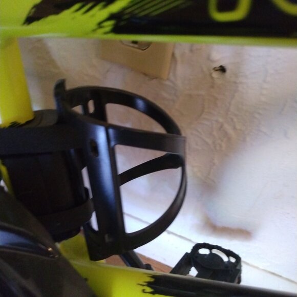 18 in. Rock It Kids Bike for Boys Ages 4 and up, Child, Neon Powder Yellow - Picture 5 of 7